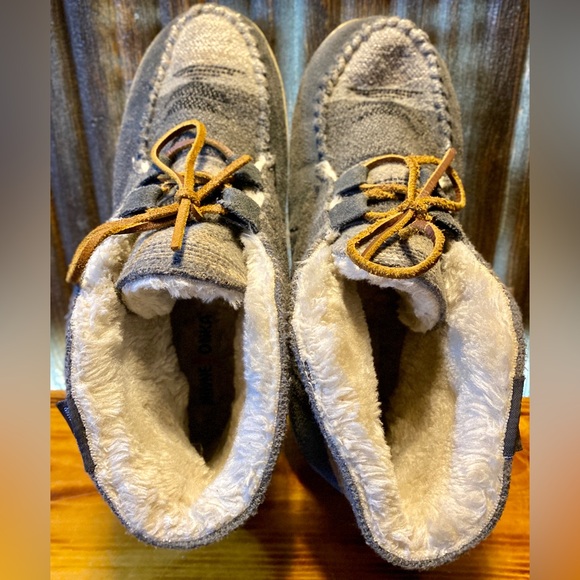 MINNETONKA TORREY LACEUP BOOTIES - Picture 7 of 11